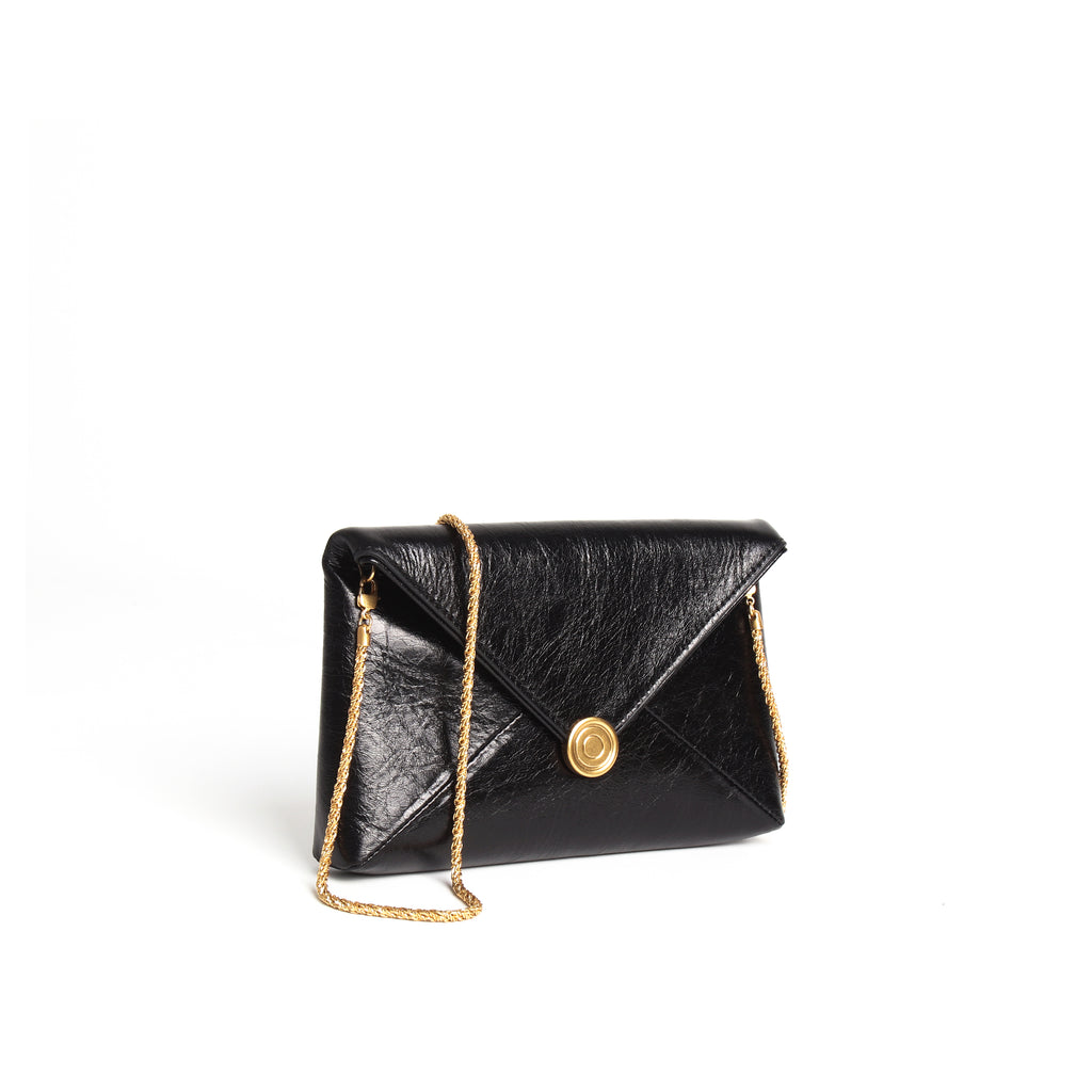 Vintage-style chain envelope bag