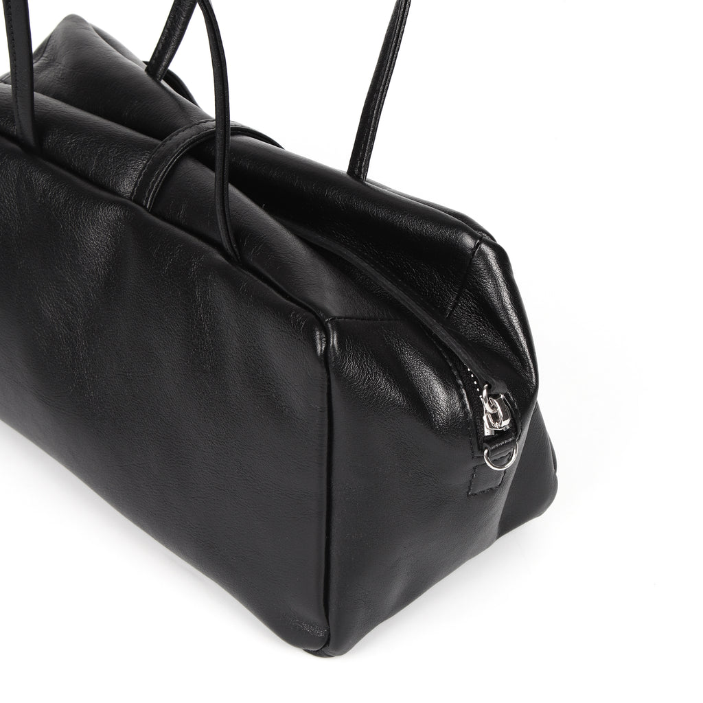 Relaxed-Vibe Squeeze Bag