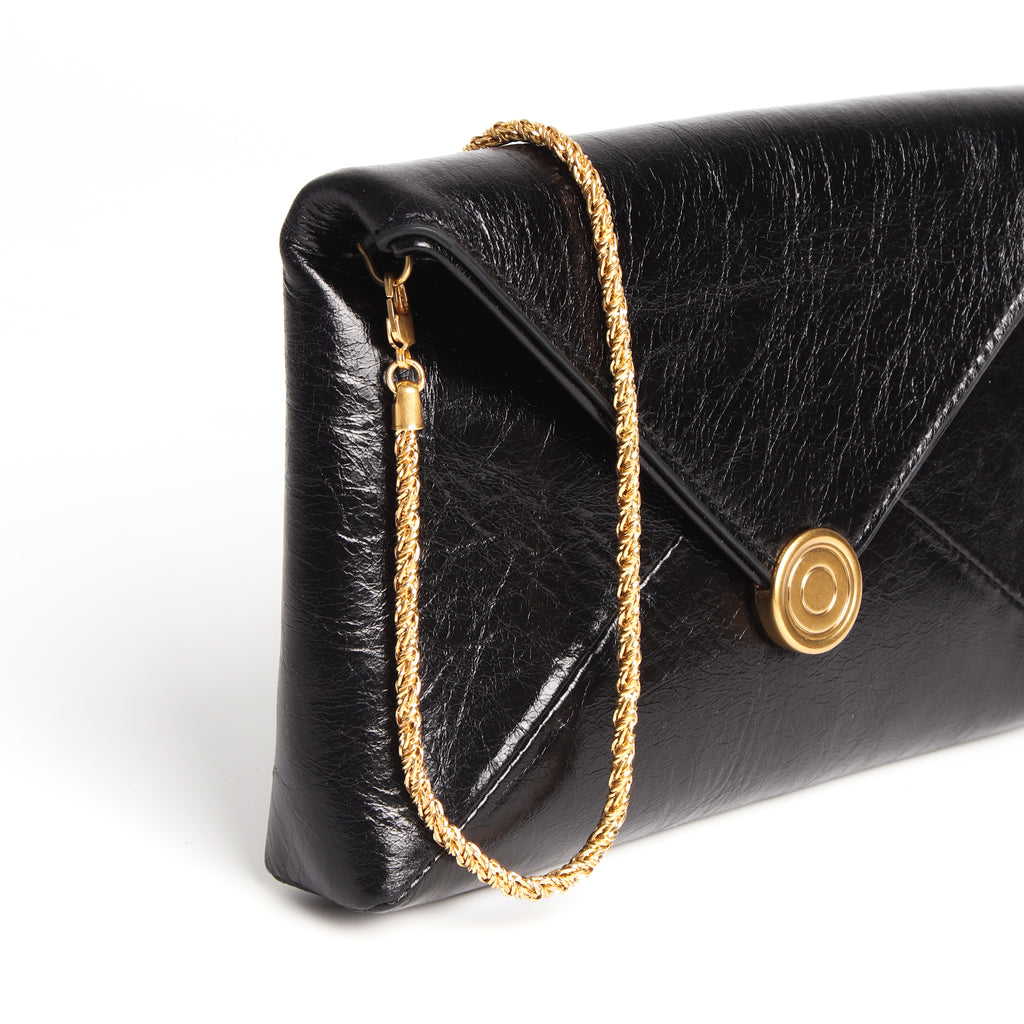 Vintage-style chain envelope bag