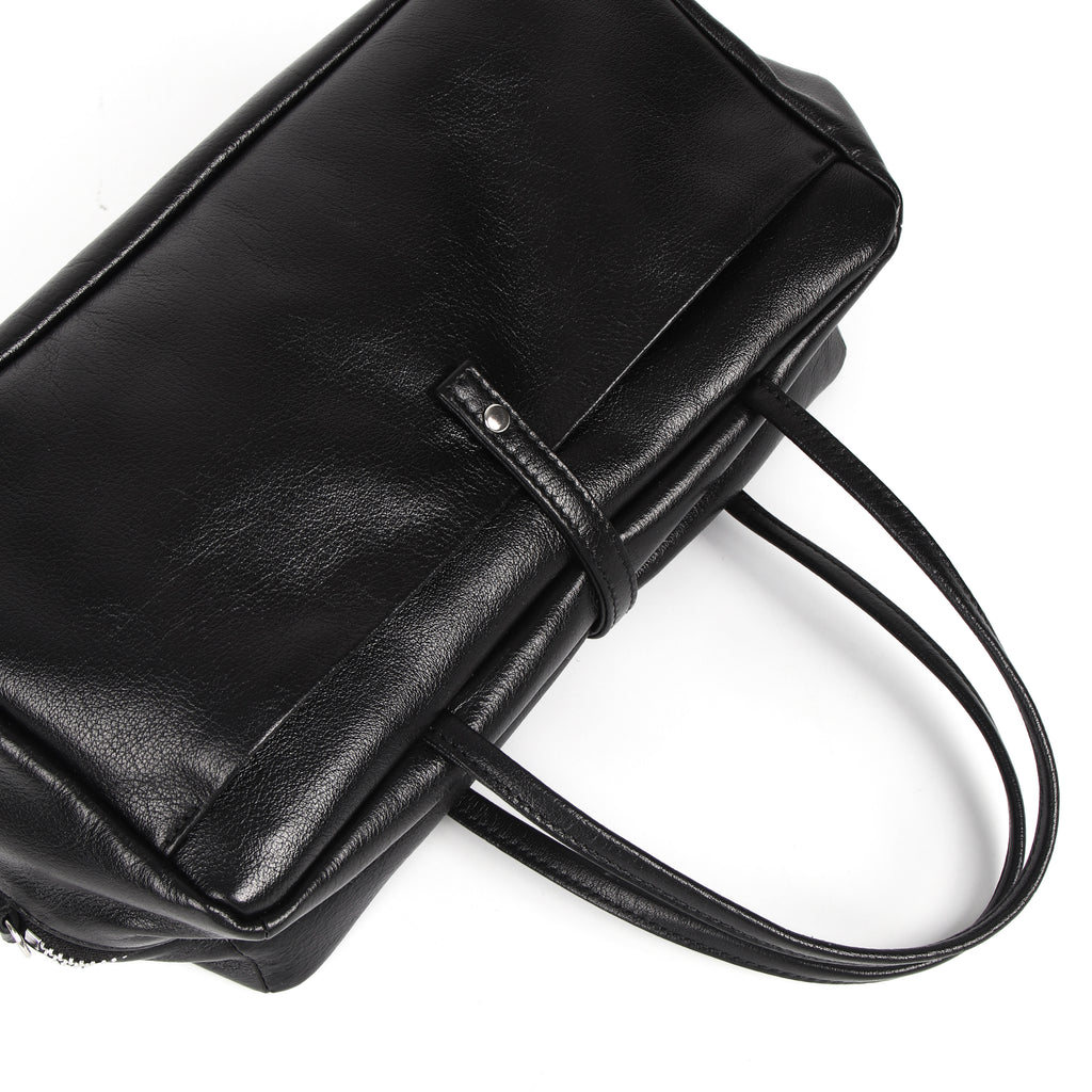 Relaxed-Vibe Squeeze Bag